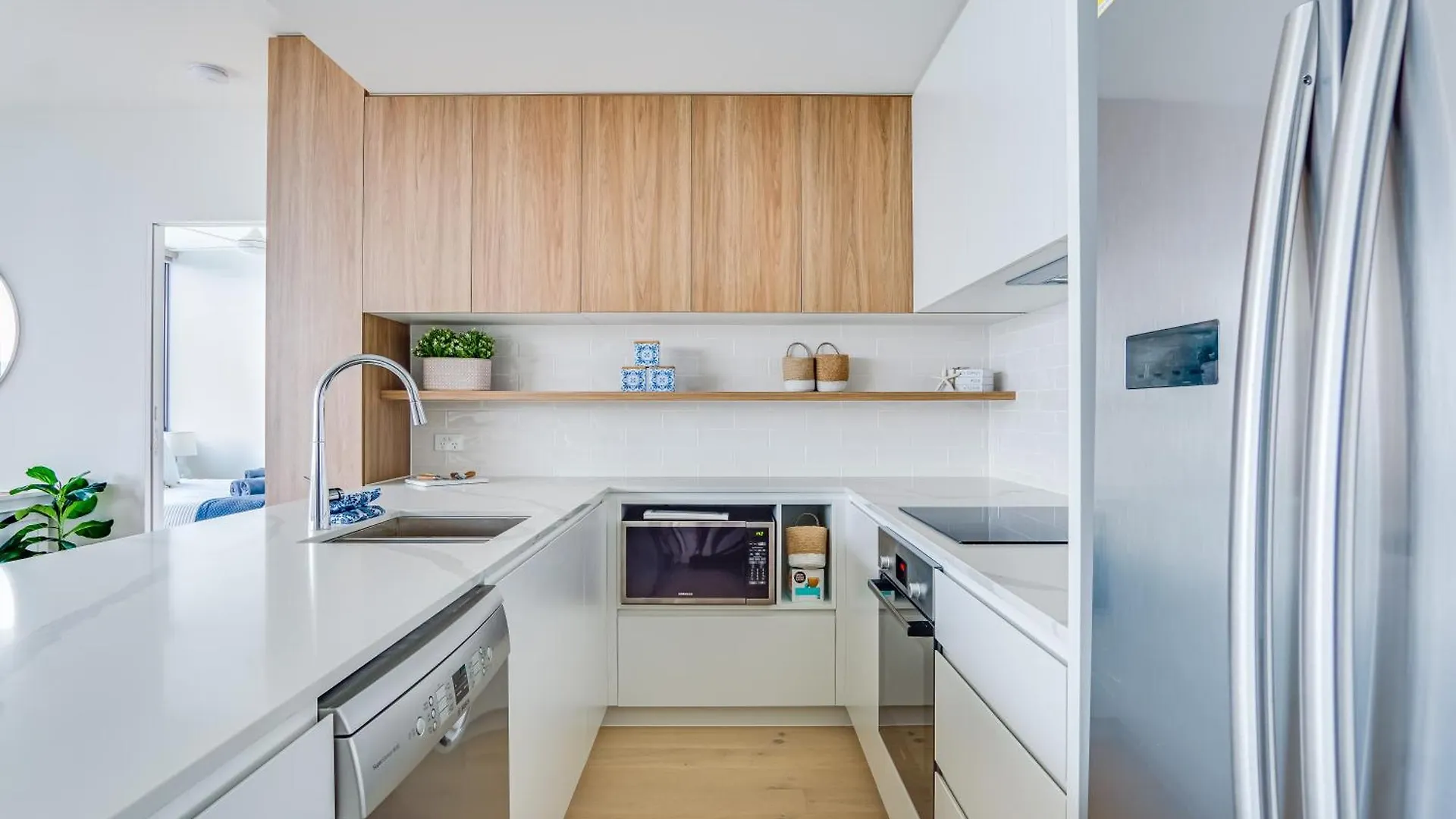 Palmy Ocean Oasis Apartment Gold Coast Australia